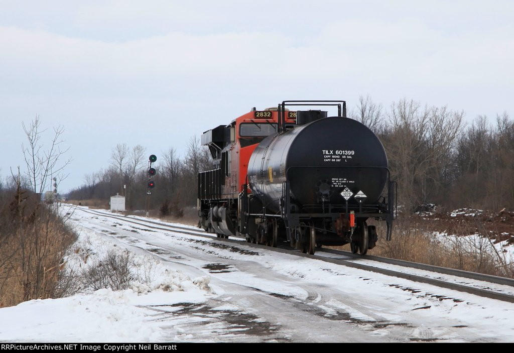 CN 2832